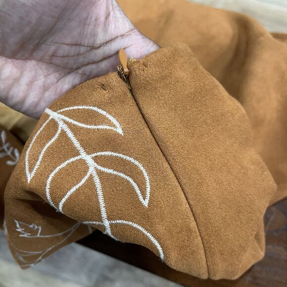 Francesca's Blue Rain Sirena Faux Suede Floral Embroidered Skirt Size Small Boho - Picture 4 of 5